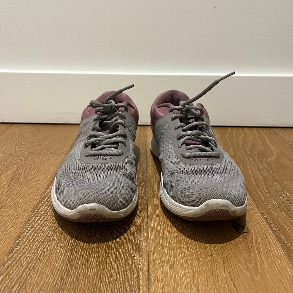 Nike Pink and Gray City Trainer 2 Running Shoes used